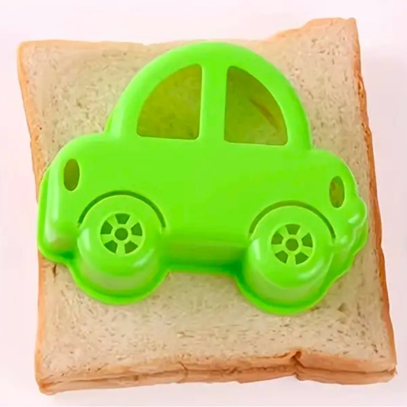 Cartoon Car Sandwich Cutter Mold – Fun Kids Bento Accessory, Green Stencil - Picture 1 of 15